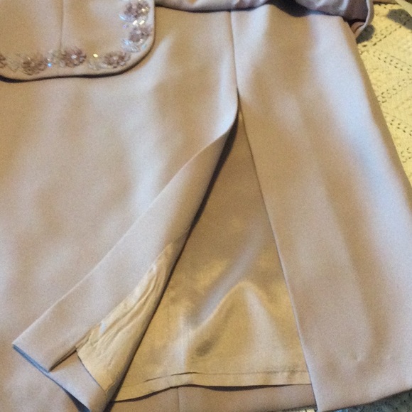 Beaded jacket & long skirt mother of bride / groom - Picture 7 of 8